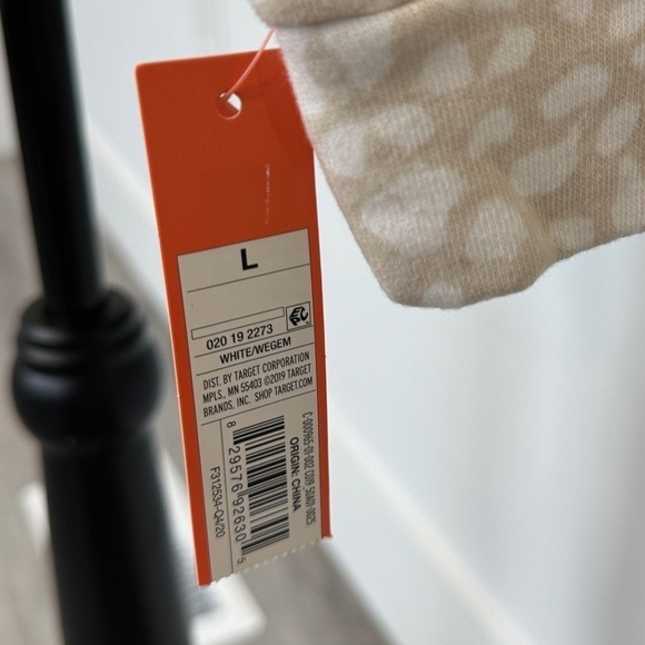 Colsie Beige and White Leopard Print Crop Sweater (Large) - Picture 7 of 9